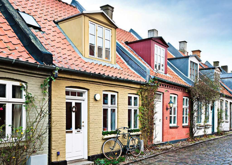 Ravensburger 1000pc Scandinavian Places Aarhus Denmark